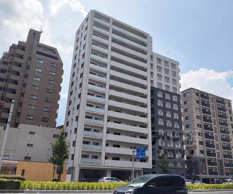 ネバーランド烏丸五条の外観写真