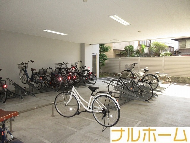 地下鉄谷町線 田辺駅 徒歩6分 7階建 築14年の外観写真