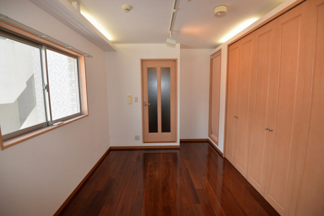 居室・リビング　写真は同マンションの別のお部屋のものです