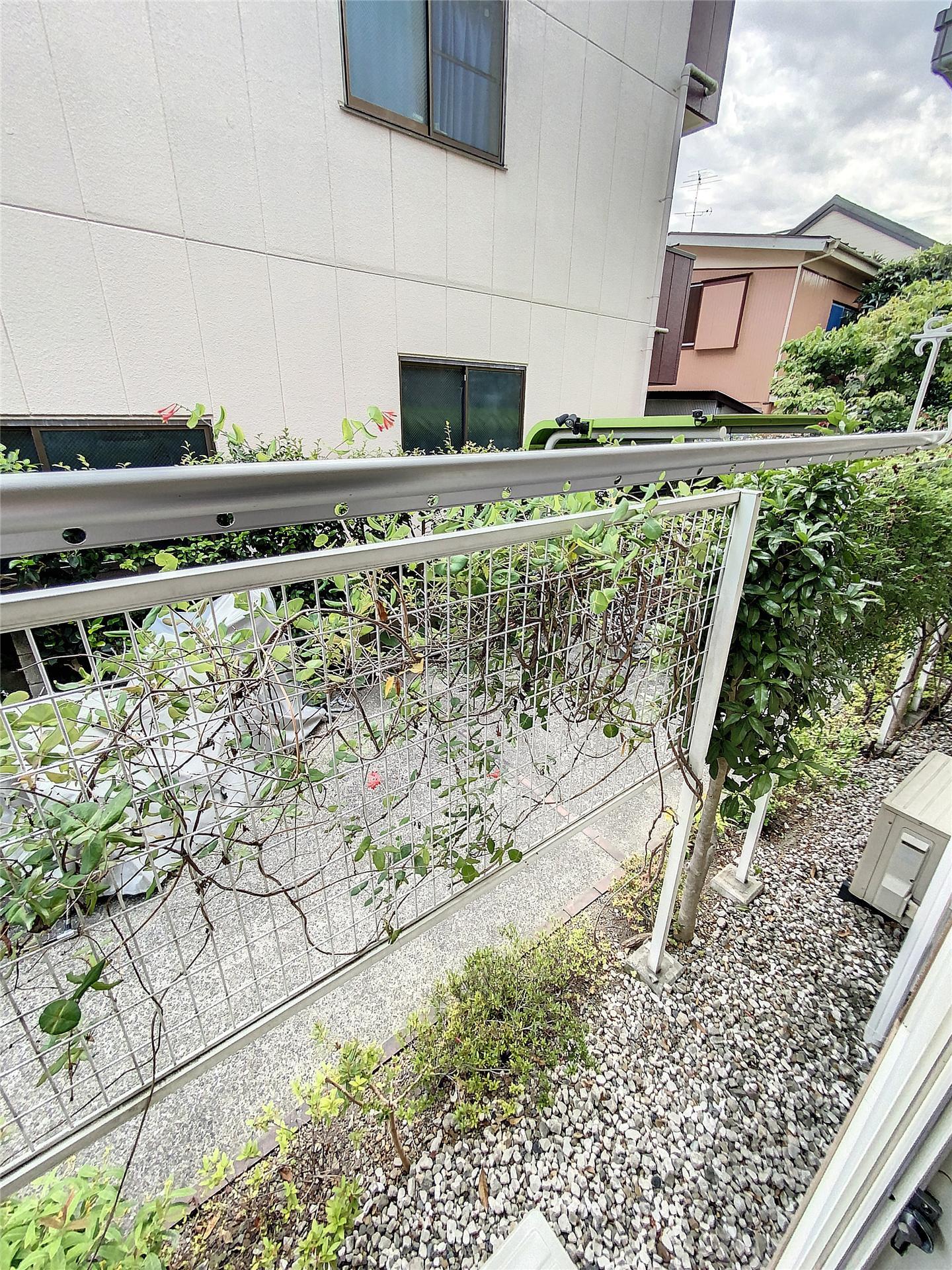 バルコニー　同物件別の室内写真のため、実際とは異なる場合がございます。