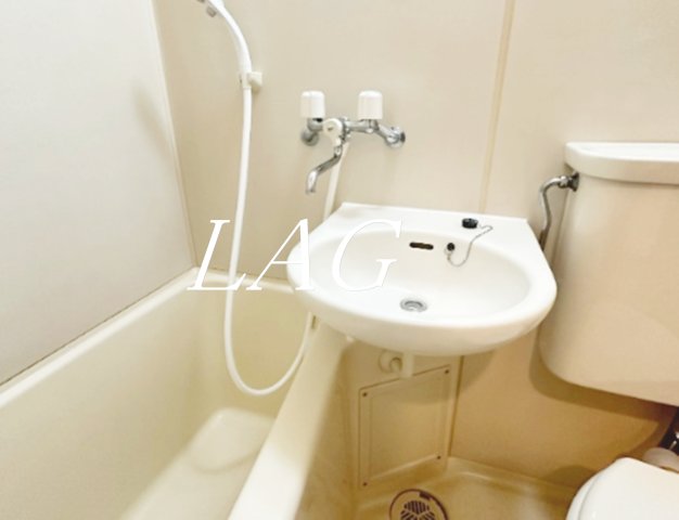 洗面設備　洗面台です。