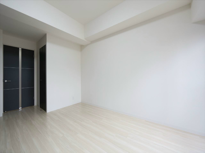 その他　洋室8.8帖　ウォークインクローゼット（収納充実してます）