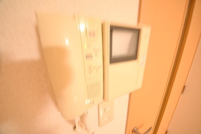 セキュリティ　★安心のモニタ付きインターホン完備★