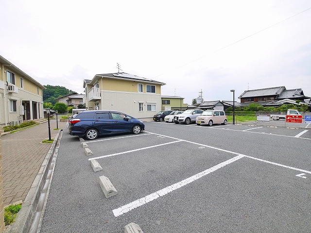 駐車場　駐車スペースもあります