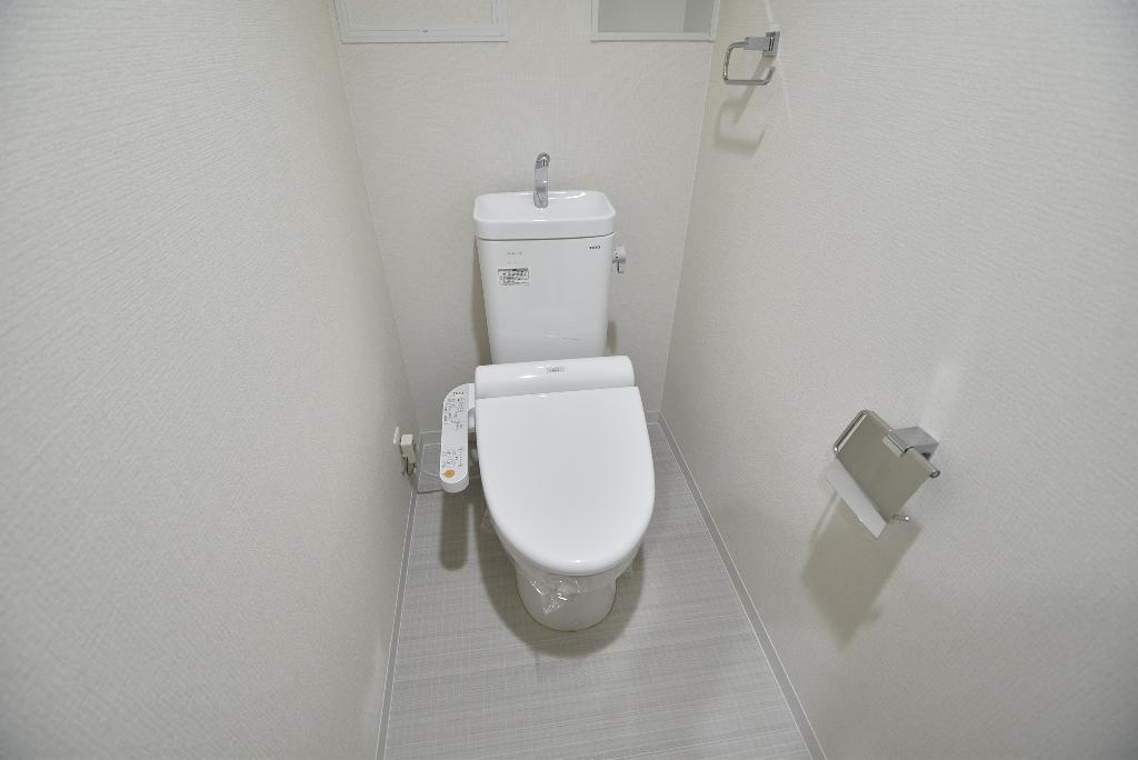 トイレ　シャワー付トイレ