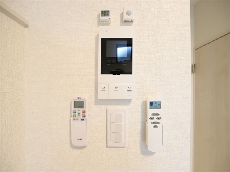 セキュリティ　ＴＶモニター付インターホン　同仕様写真