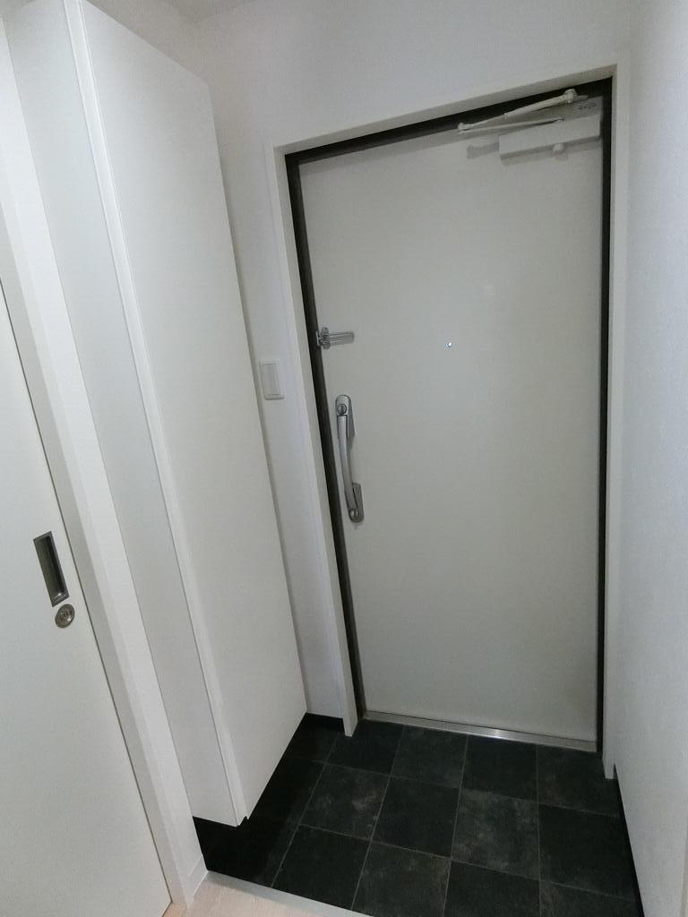 玄関　シューズボックス付きの玄関です♪(同仕様画像)
