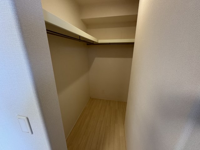 収納　ウォークインクローゼット