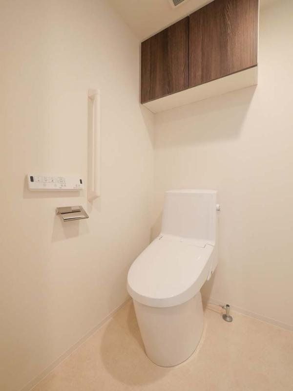 トイレ　※同タイプの別のお部屋です。