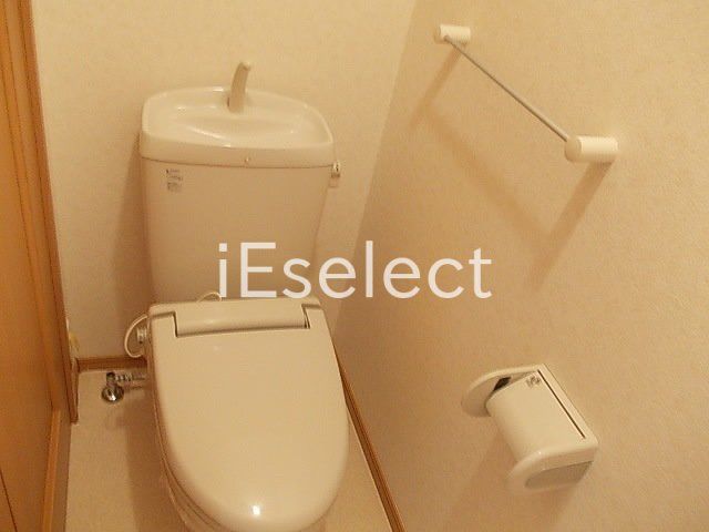 トイレ　清潔感のあるトイレです