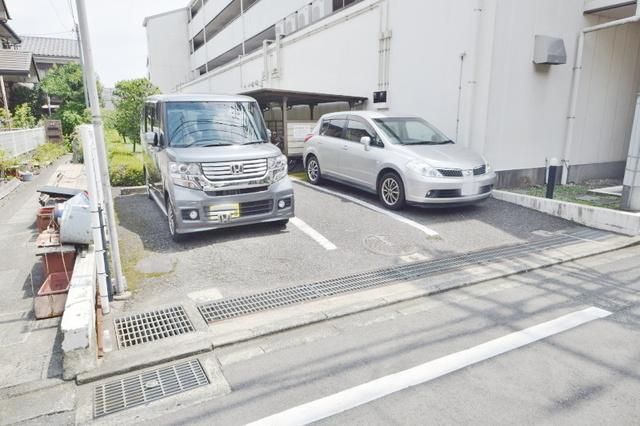 駐車場　★駐車場です★
