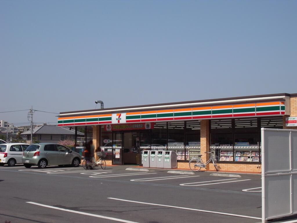 コンビニ　セブンイレブン東恋ヶ窪3丁目店（コンビニ）まで566m