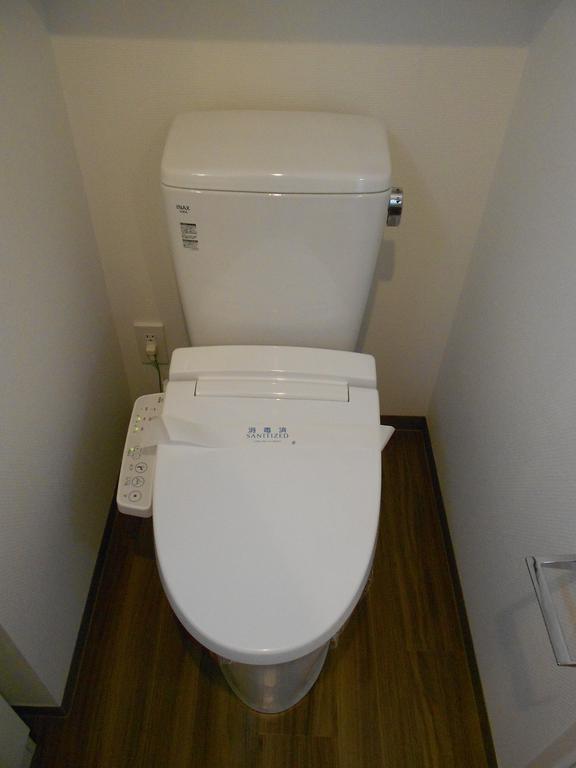 トイレ　同タイプ同モデルを使用