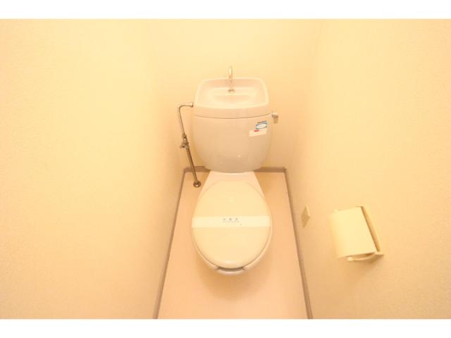 【生駒郡三郷町立野北のアパートのトイレ】
