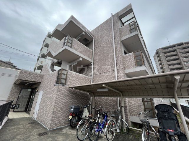 名古屋市千種区観月町のマンションの建物外観