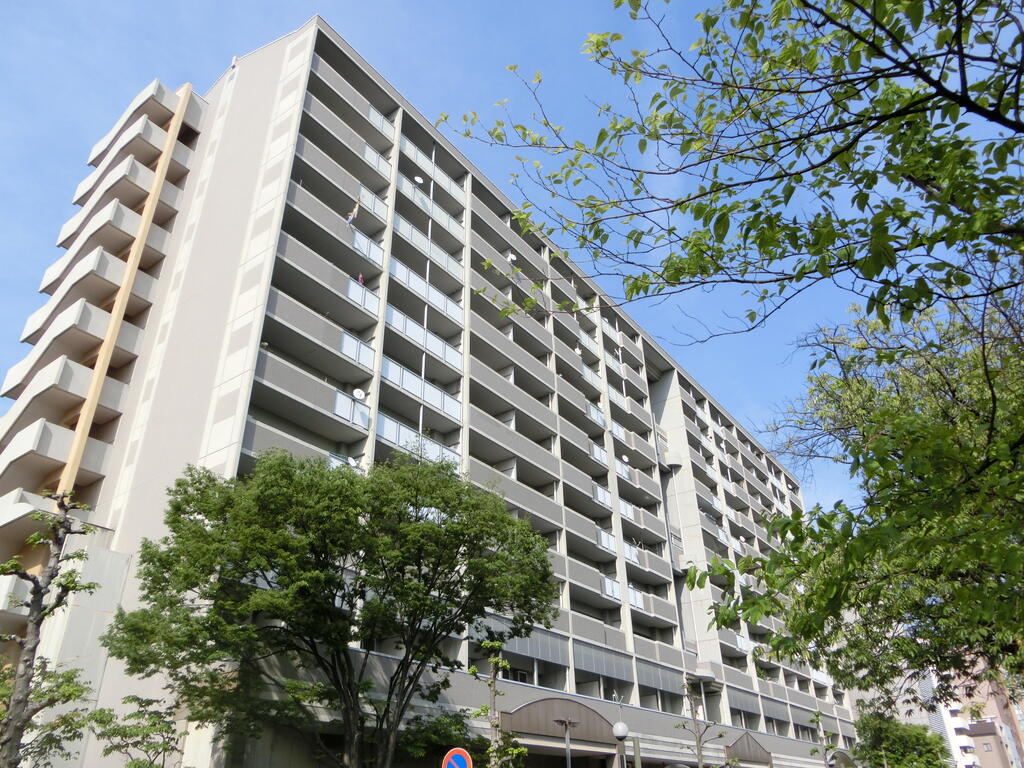 【広島市西区観音町のマンションの建物外観】