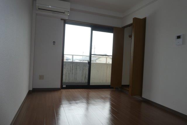 居室・リビング　洋室