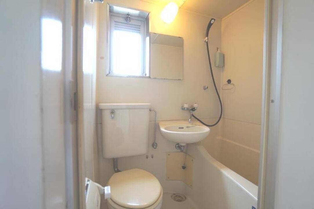 バス・シャワールーム　浴室