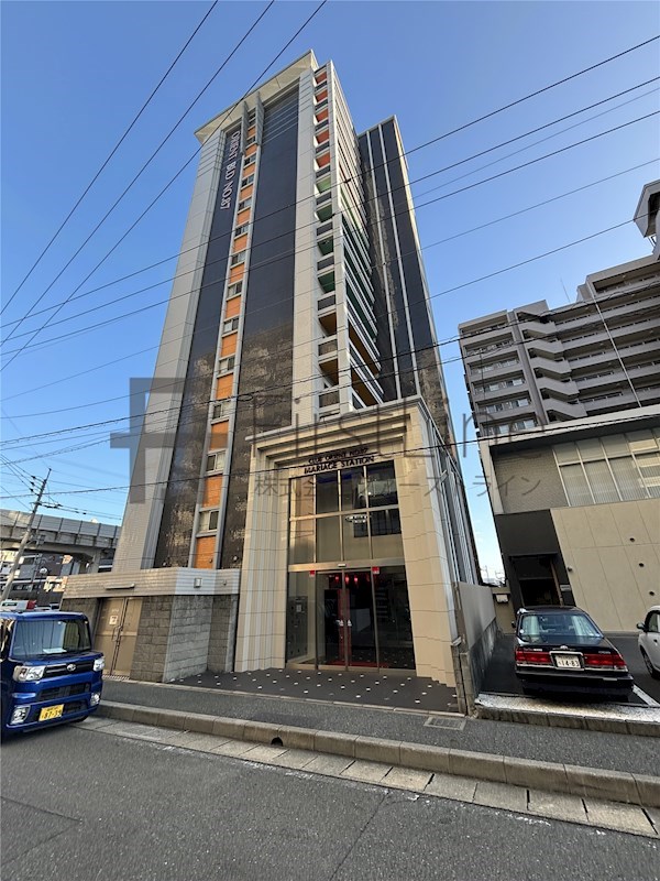 福岡市東区千早のマンションの建物外観