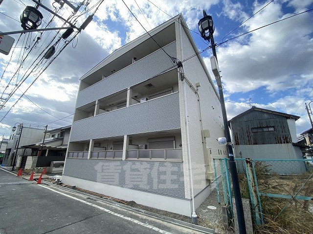 【クレアール堺町2の建物外観】