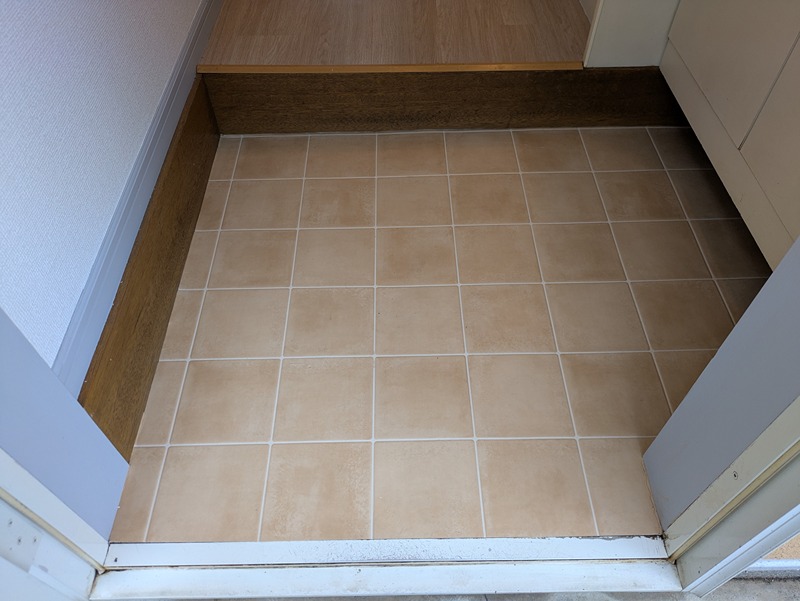 玄関　広め玄関タタキ♪