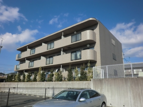 マンション景桜の建物外観