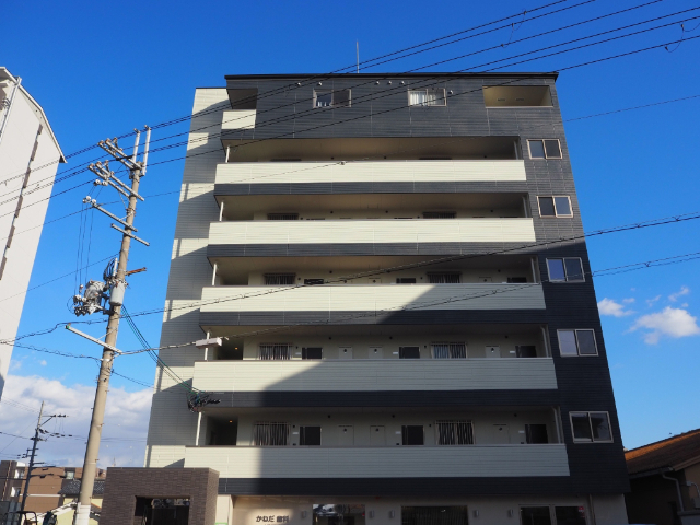 【野洲市小篠原のマンションのロビー】