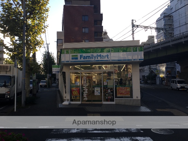 【グリフィン横浜・桜木町伍番館のコンビニ】