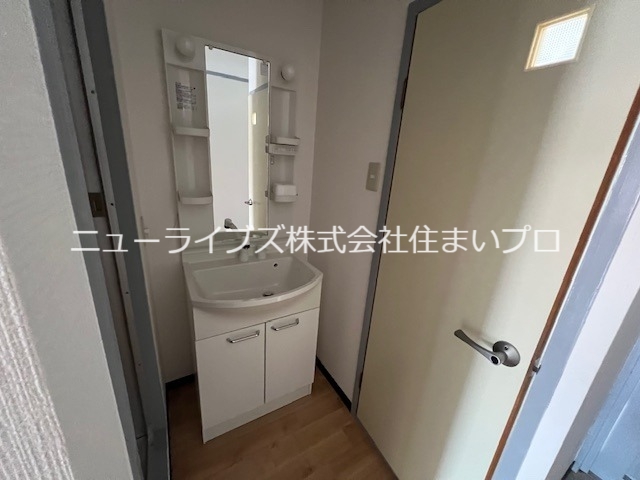 【門真市柳町のマンションの洗面設備】