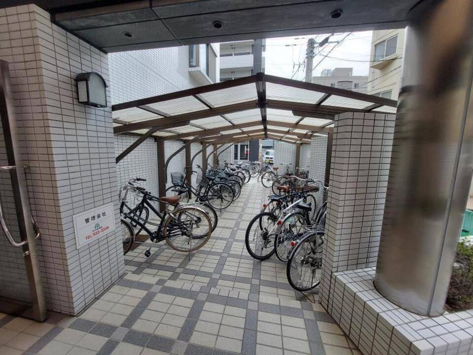 駐車場　駐輪場