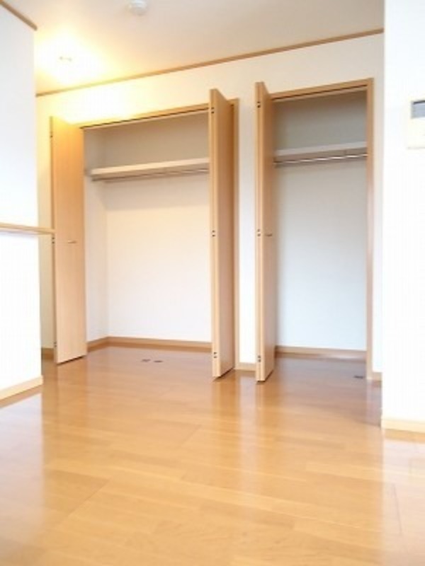 収納　図面と現状に相違がある場合には現状を優先