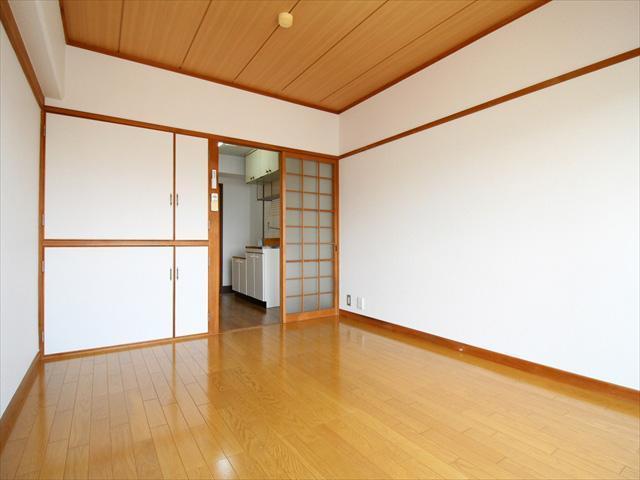 居室・リビング　松山市道後北代　富士コーポラス　リビング