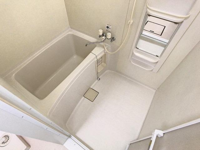 バス・シャワールーム　浴室