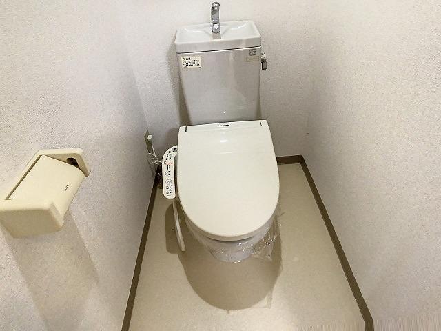 トイレ　トイレ