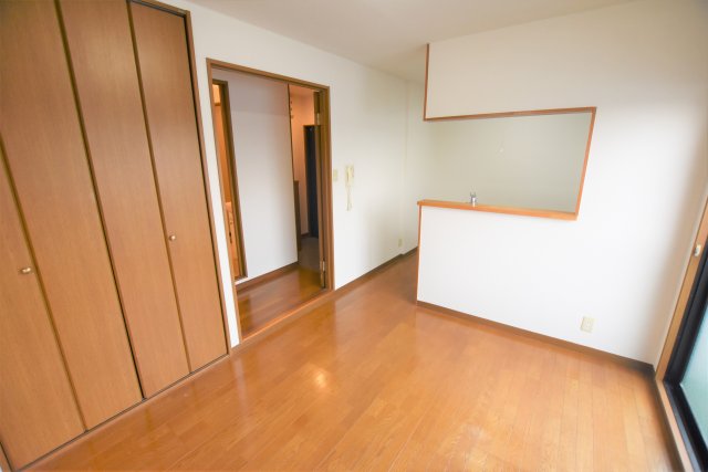 K’sマンションの居間写真