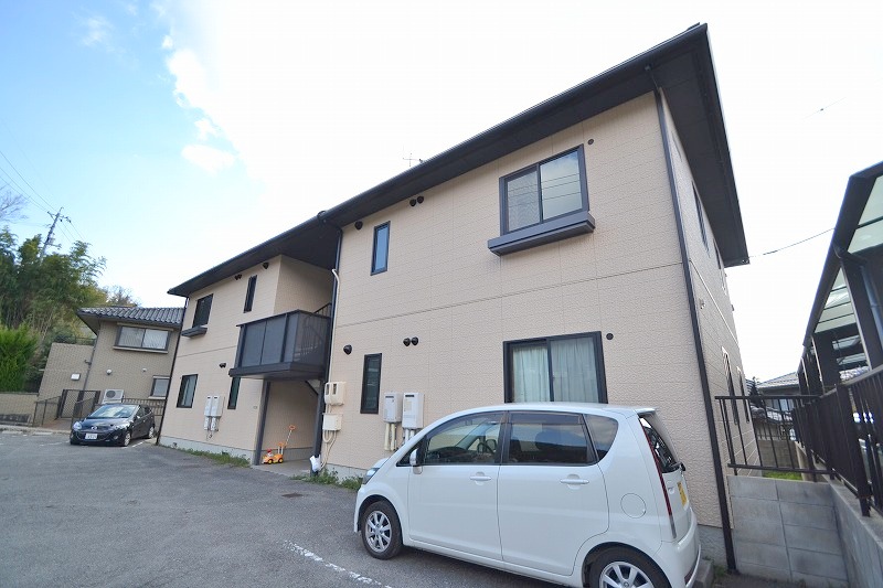 建物外観　お問合せはシティホーム海田センター　082-821-2227