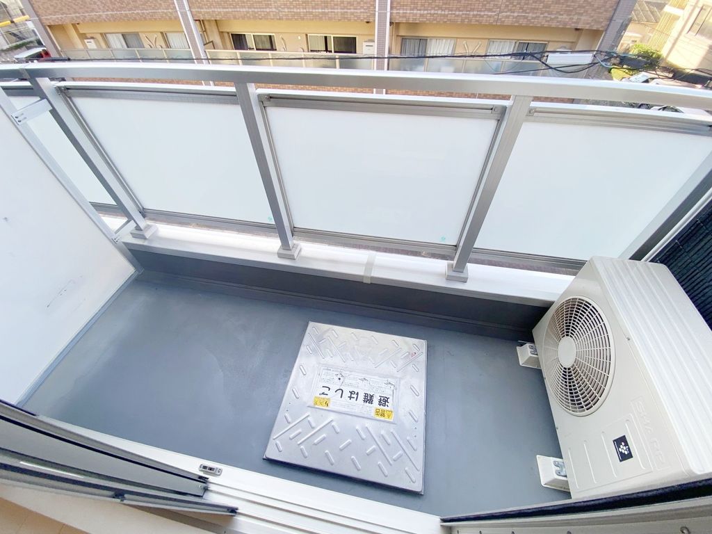 バルコニー　バルコニー