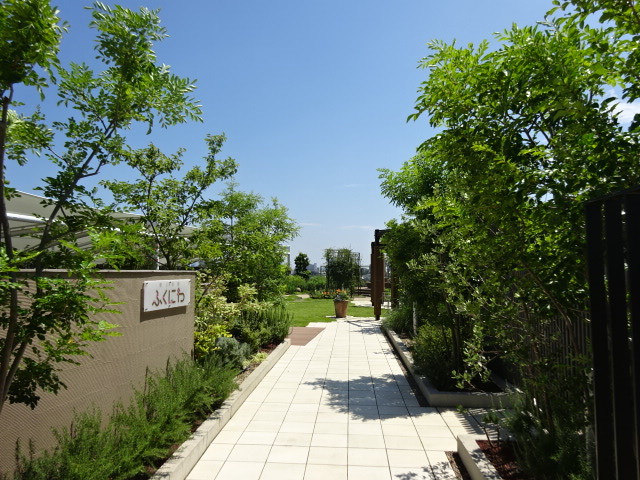 公園　ふくにわ（永福町駅屋上庭園）（公園）まで379m