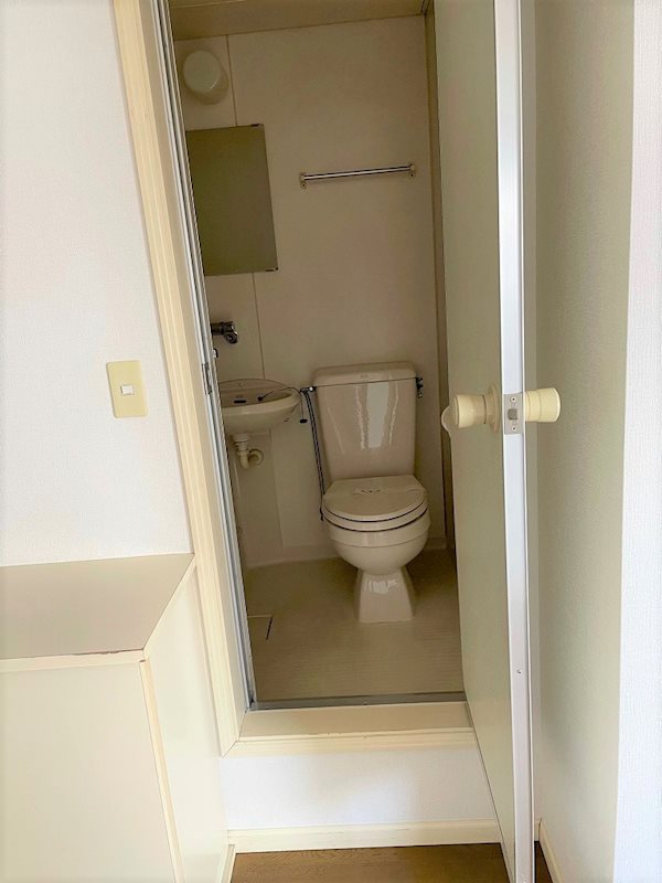 トイレ　浴室内のトイレ