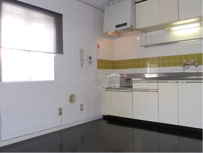 居室・リビング　※他号室参考写真となります。