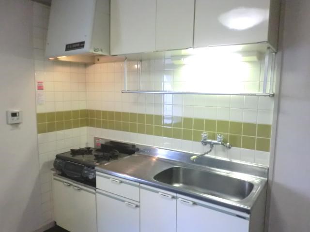 キッチン　※他号室参考写真となります。