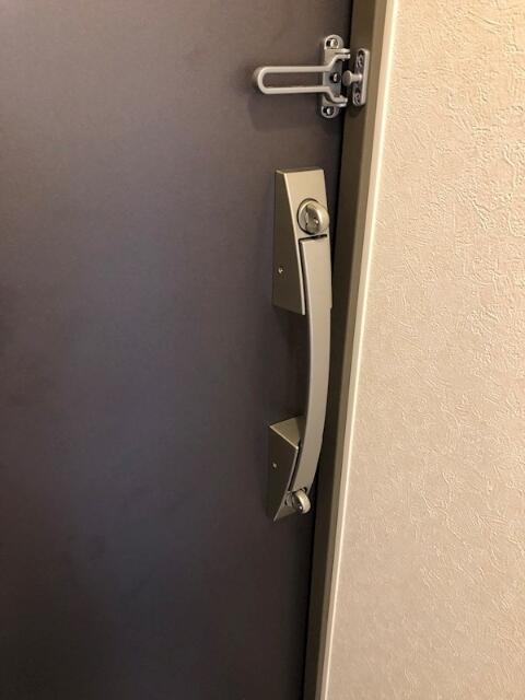 玄関　ダブルロック