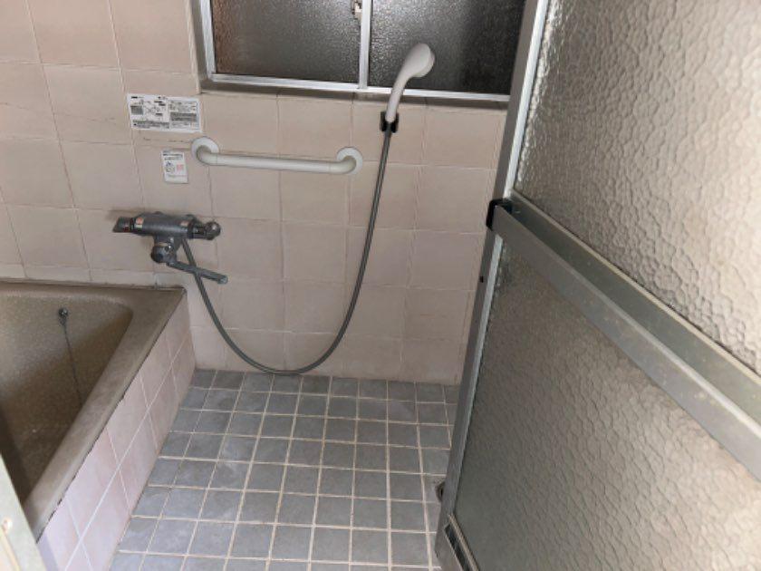 バス・シャワールーム　広々浴槽