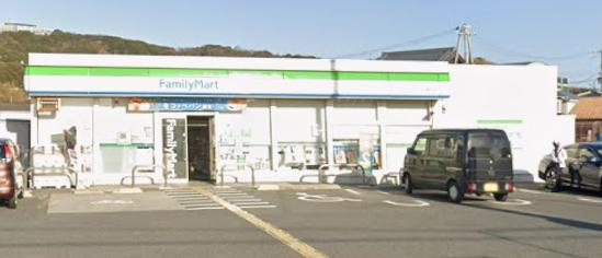 コンビニ　ファミリーマート 都志店（コンビニ）まで1375m