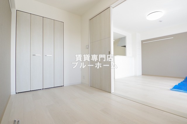 その他　ゆとりのある洋室！