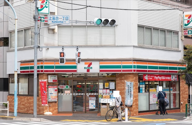 コンビニ　セブンイレブン 新宿上落合1丁目店（コンビニ）まで442m