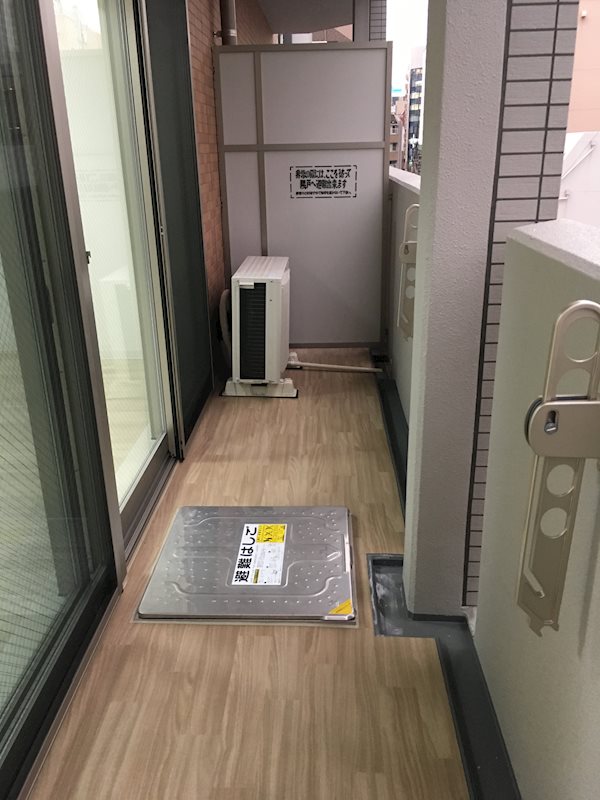 バルコニー　※画像は反転タイプとなり、実際の写真とは異なります。