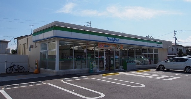 コンビニ　ファミリーマート高松仏生山北店（コンビニ）まで250m