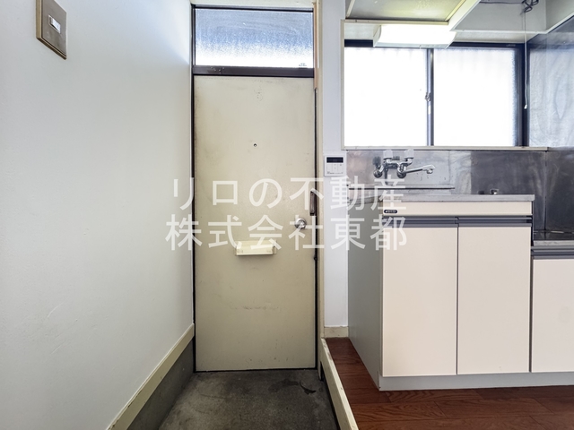 玄関　すっきりシンプルな玄関スペースです！