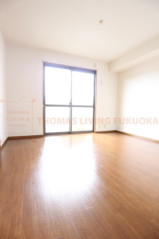 居室・リビング　・別号室参考写真